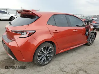 2019 Toyota Corolla Hatchback SE with VIN JTNK4RBE9K3028919, listed as a Copart auction lot 65791694 with 83,981 mi miles and Salvage Title. Bid and sale history available at carsss.com. Image 3.