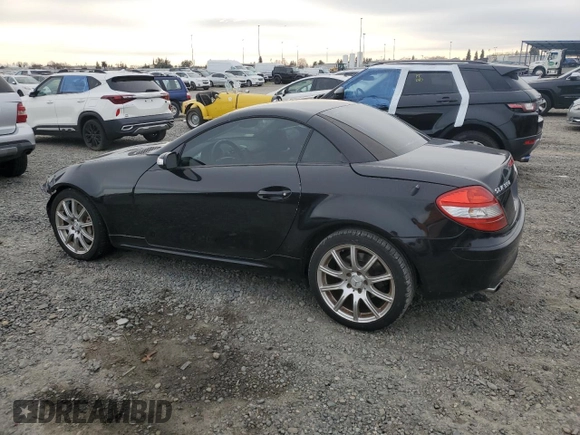 2006 Mercedes-Benz SLK 350 z VIN WDBWK56F26F103650, wystawiony jako Copart lot #45700835 z przebiegiem 120 165 mil mil oraz Czysty tytuł • Clean title. Historia ofert i sprzedaży dostępna na DreamBid. Obrazek 2.