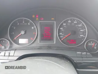 2007 Audi A4 с VIN WAUEF98E87A179267, выставлен на аукционе IAAI как лот 42038900 с пробегом 165 998 миль миль и . История ставок и продаж доступна на DreamBid. Изображение 7.