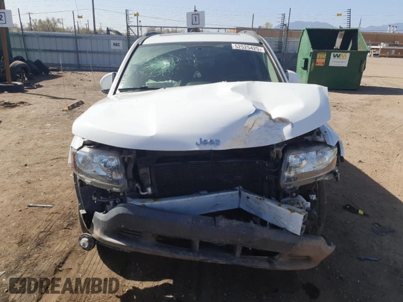 2017 Jeep Compass Latitude z VIN 1C4NJDEB5HD171724, wystawiony jako Copart lot #52525425 z przebiegiem 91 514 mil mil oraz Szkoda całkowita • Salvage title. Historia ofert i sprzedaży dostępna na DreamBid. Obrazek 5.