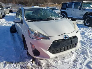 2016 Toyota Prius One z VIN JTDKDTB39G1134242, wystawiony jako IAAI lot #41570993 z przebiegiem 153 716 mil mil oraz . Historia ofert i sprzedaży dostępna na DreamBid. Obrazek 1.