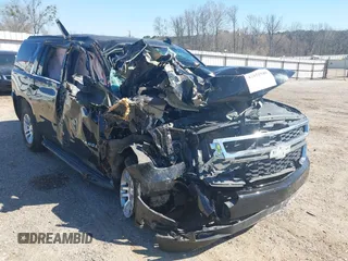 2016 Chevrolet Tahoe LT z VIN 1GNSKBKC9GR330707, wystawiony jako IAAI lot #41651940 z przebiegiem 176 536 mil mil oraz . Historia ofert i sprzedaży dostępna na DreamBid. Obrazek 6.
