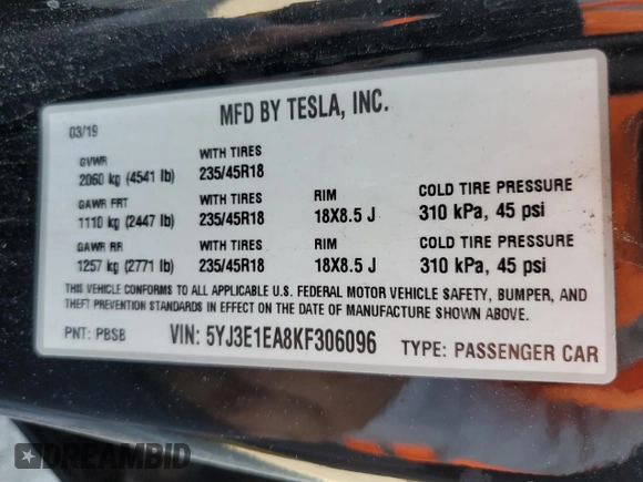 2019 Tesla Model 3 Mid Range z VIN 5YJ3E1EA8KF306096, wystawiony jako Copart lot #54790755 z przebiegiem 170 775 mil mil oraz Szkody całkowita. Historia ofert i sprzedaży dostępna na DreamBid. Obrazek 12.