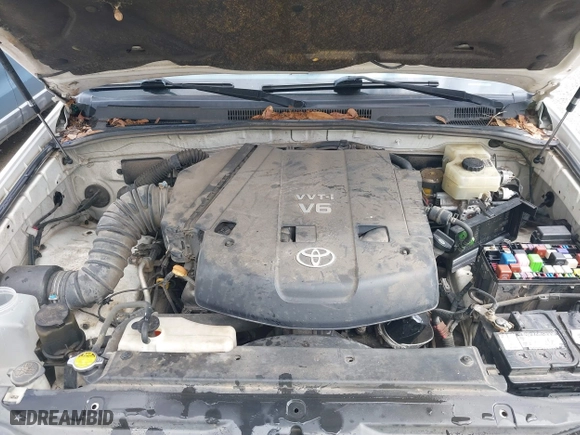 2004 Toyota 4Runner SR5 with VIN JTEZU14R940025085, listed as a IAAI auction lot 41767362 with 250,600 mi miles. Bid and sale history available at carsss.com. Image 10.
