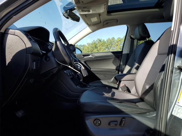 2019 Volkswagen Tiguan SE with VIN 3VV3B7AX0KM103805, listed as a Copart auction lot 45512105 with 85,010 mi miles and Salvage Title. Bid and sale history available at carsss.com. Image 7.