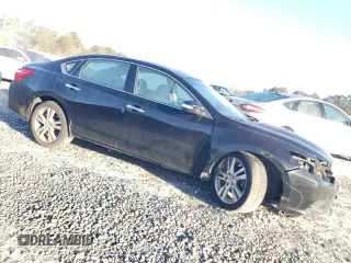 2017 Nissan Altima SL with VIN 1N4BL3AP2HC203498, listed as a Copart auction lot 43501685 with 121,747 mi miles and Salvage title. Bid and sale history available at DreamBid. Image 4.