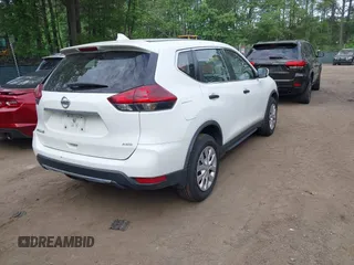 2018 Nissan Rogue SV with VIN KNMAT2MV3JP601540, listed as a IAAI auction lot 42160011 with 212,609 mi miles. Bid and sale history available at carsss.com. Image 4.