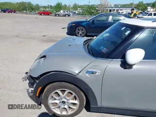 2018 MINI Hardtop Cooper S with VIN WMWXP7C51J2A47022, listed as a IAAI auction lot 42199086 with 70,065 mi miles and . Bid and sale history available at DreamBid. Image 22.