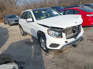 2016 Mercedes-Benz GLC with VIN WDC0G4JB3GF019730, listed as a IAAI auction lot 41697304 with 101,109 mi miles. Bid and sale history available at carsss.com. Image 1.