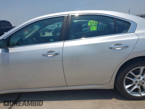 2014 Nissan Maxima SV with VIN 1N4AA5AP5EC464620, listed as a IAAI auction lot 42267412 with 147,129 mi miles and . Bid and sale history available at DreamBid. Image 14.