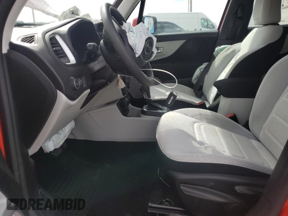 2021 Jeep Renegade Latitude z VIN ZACNJCBB7MPM58036, wystawiony jako Copart lot #56542815 z przebiegiem Nie podano mil oraz Szkoda całkowita • Salvage title. Historia ofert i sprzedaży dostępna na DreamBid. Obrazek 7.