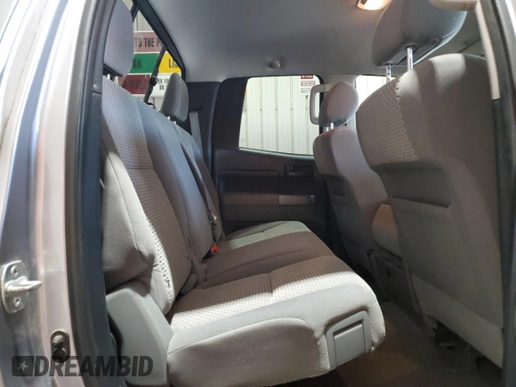 2010 Toyota Tundra с VIN 5TFUM5F11AX006417, выставлен на аукционе Copart как лот 55897725 с пробегом 203 892 миль миль и Списание • Salvage title. История ставок и продаж доступна на DreamBid. Изображение 10.