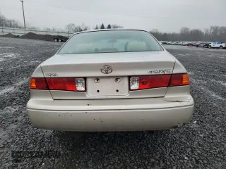 2001 Toyota Camry CE with VIN 4T1BG22K41U781013, listed as a Copart auction lot 43444885 with 183,925 mi miles and Salvage Title. Bid and sale history available at carsss.com. Image 6.