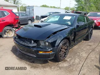 2008 Ford Mustang GT Deluxe with VIN 1ZVHT82H685173559, listed as a IAAI auction lot 42070328 with 143,636 mi miles and . Bid and sale history available at carsss.com. Image 6.
