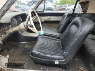 1961 Ford Thunderbird с VIN 1Y71Z157164, выставлен на аукционе Copart как лот 58658465 с пробегом 67 655 миль миль и Списание • Salvage title. История ставок и продаж доступна на DreamBid. Изображение 7.