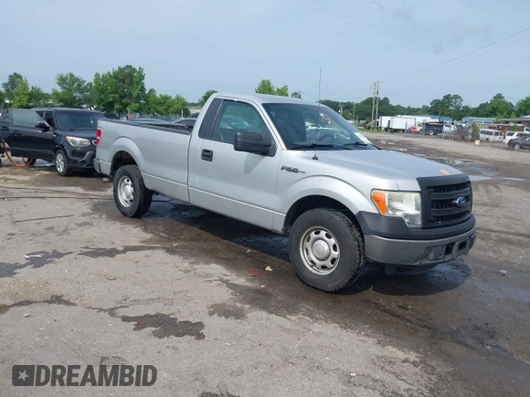 2013 Ford F-150 XL z VIN 1FTMF1CM1DKE52831, wystawiony jako IAAI lot #42401051 z przebiegiem 111 734 mil mil oraz . Historia ofert i sprzedaży dostępna na DreamBid. Obrazek 1.