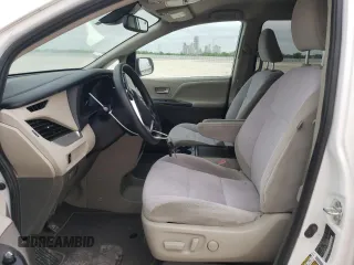 2020 Toyota Sienna LE Auto Access Seat с VIN 5TDKZ3DC1LS053764, выставлен на аукционе Copart как лот 53616155 с пробегом 108 778 миль миль и Списание • Salvage title. История ставок и продаж доступна на DreamBid. Изображение 7.