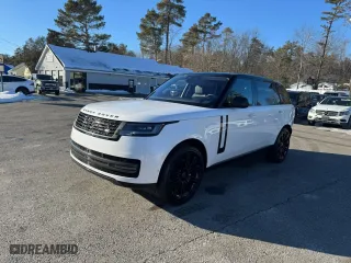 2023 Land Rover Range Rover SE with VIN SALKPBFU8PA009035, listed as a Copart auction lot 46797635 with 37,025 mi miles and Clean Title. Bid and sale history available at carsss.com. Image 1.