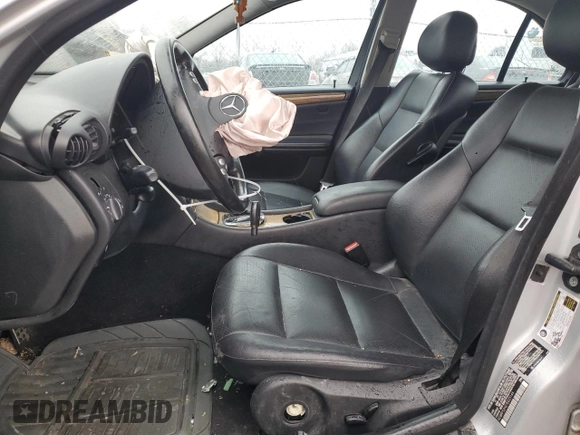 2007 Mercedes-Benz C 230 Sport z VIN WDBRF52H27E023149, wystawiony jako Copart lot #42544025 z przebiegiem 143 576 mil mil oraz Nie do naprawy • Non repairable. Historia ofert i sprzedaży dostępna na DreamBid. Obrazek 7.