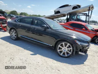 2020 Volvo S90 Inscription with VIN LVYA22MLXLP175892, listed as a Copart auction lot 57109444 with 29,693 mi miles and Salvage Title. Bid and sale history available at carsss.com. Image 4.