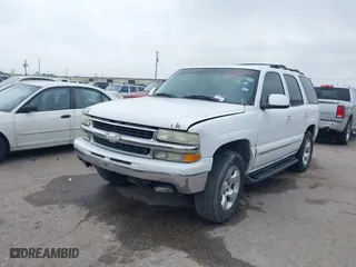 2001 Chevrolet Tahoe LT with VIN 1GNEC13T71R212889, listed as a IAAI auction lot 41917362 with 224,406 mi miles. Bid and sale history available at carsss.com. Image 2.