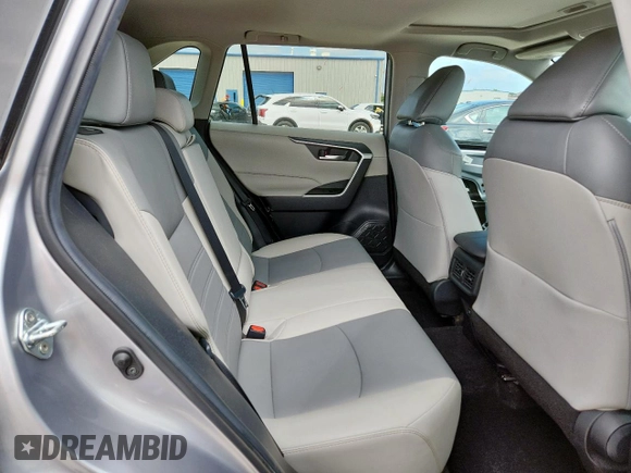 2021 Toyota RAV4 XLE Premium with VIN 2T3C1RFVXMC170581, listed as a Copart auction lot 58327005 with 54,200 mi miles and Salvage title. Bid and sale history available at DreamBid. Image 11.