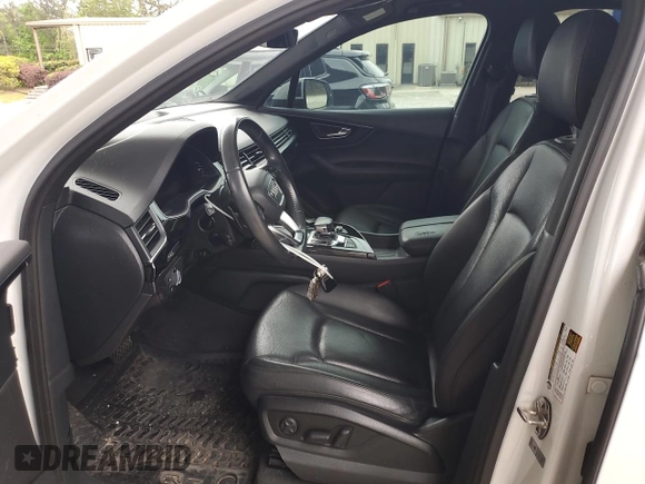 2017 Audi Q7 Premium Plus with VIN WA1LAAF71HD034774, listed as a Copart auction lot 55063835 with 114,481 mi miles and Clean Title. Bid and sale history available at DreamBid. Image 7.