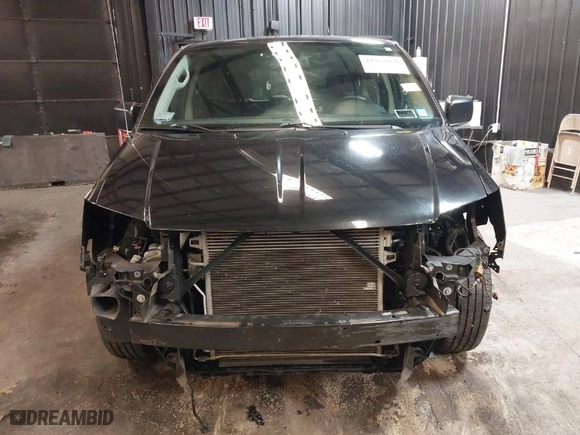 2019 Dodge Grand Caravan SE with VIN 2C4RDGBG2KR591780, listed as a IAAI auction lot 41958861 with 72,574 mi miles. Bid and sale history available at carsss.com. Image 13.