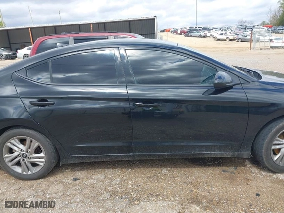 2020 Hyundai Elantra Value Edition with VIN 5NPD84LF8LH554038, listed as a IAAI auction lot 41727414 with 117,352 mi miles. Bid and sale history available at carsss.com. Image 13.