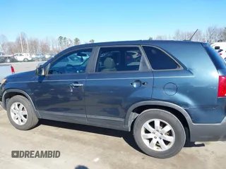 2011 Kia Sorento LX with VIN 5XYKT3A1XBG158819, listed as a IAAI auction lot 41665390 with 120,570 mi miles. Bid and sale history available at carsss.com. Image 14.