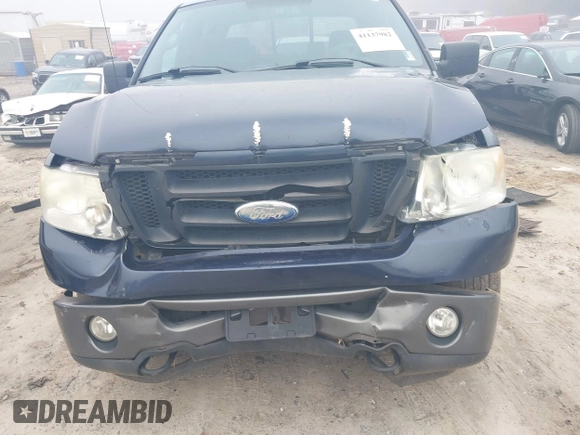 2006 Ford F-150 XLT with VIN 1FTPW04536KC60389, listed as a IAAI auction lot 41137982 with 218,741 mi miles. Bid and sale history available at carsss.com. Image 12.