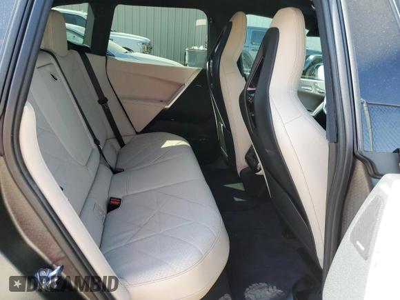 2022 BMW iX xDrive50 with VIN WB523CF00NCK51515, listed as a Copart auction lot 62870593 with 3,239 mi miles. Bid and sale history available at carsss.com. Image 10.