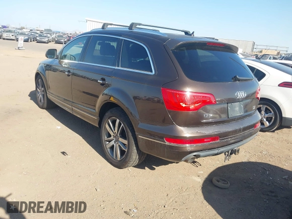 2010 Audi Q7 3.0L TDI Prestige with VIN WA1VMAFE5AD005055, listed as a IAAI auction lot 41407455 with 166,962 mi miles. Bid and sale history available at carsss.com. Image 3.