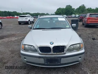 2005 BMW 3 Series 325i z VIN WBAET37495NJ88337, wystawiony jako IAAI lot #42538116 z przebiegiem Nie podano mil oraz . Historia ofert i sprzedaży dostępna na DreamBid. Obrazek 6.