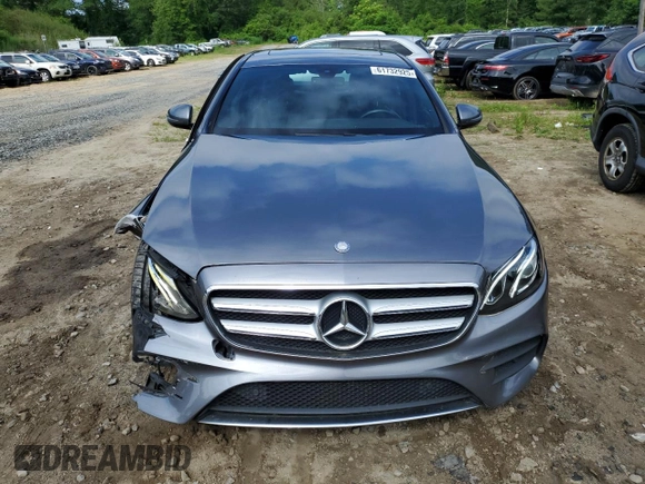 2017 Mercedes-Benz E 300 Luxury с VIN WDDZF4KB0HA194925, выставлен на аукционе Copart как лот 61732925 с пробегом 97 135 миль миль и Чистый • Clean title. История ставок и продаж доступна на DreamBid. Изображение 5.