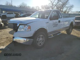 2008 Ford F-150 XL with VIN 1FTRF14V68KC10524, listed as a Copart auction lot 84461924 with 190,236 mi miles and Salvage Title. Bid and sale history available at carsss.com. Image 1.