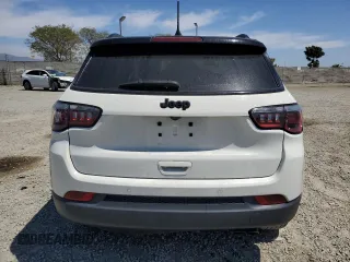 2019 Jeep Compass Altitude with VIN 3C4NJCBB5KT743181, listed as a Copart auction lot 53939405 with 88,270 mi miles and Salvage Title. Bid and sale history available at carsss.com. Image 6.