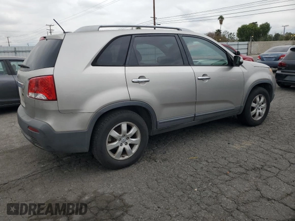2013 Kia Sorento LX with VIN 5XYKT4A24DG370715, listed as a Copart auction lot 53512595 with 208,550 mi miles and Clean Title. Bid and sale history available at carsss.com. Image 3.