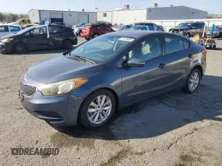 2016 Kia Forte LX z VIN KNAFX4A6XG5508678, wystawiony jako Copart lot #59153665 z przebiegiem 110 120 mil mil oraz Szkoda całkowita • Salvage title. Historia ofert i sprzedaży dostępna na DreamBid. Obrazek 1.