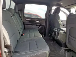 2024 Ram 1500 Lone Star z VIN 1C6SRFFTXRN173566, wystawiony jako Copart lot #59882165 z przebiegiem 27 037 mil mil oraz Szkoda całkowita • Salvage title. Historia ofert i sprzedaży dostępna na DreamBid. Obrazek 10.