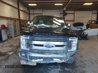 2018 Ford Super Duty F-250 SRW XL with VIN 1FT7W2BT3JEB00064, listed as a IAAI auction lot 41331775 with 171,569 mi miles. Bid and sale history available at carsss.com. Image 12.