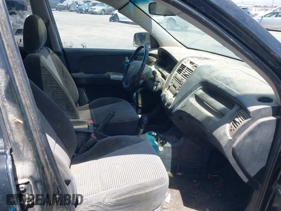 2005 Kia Sportage LX with VIN KNDJF723057061348, listed as a IAAI auction lot 42110933 with 183,490 mi miles and . Bid and sale history available at carsss.com. Image 5.