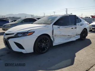 2020 Toyota Camry SE with VIN 4T1G11AK2LU304571, listed as a Copart auction lot 52742535 with 60,176 mi miles and Salvage Title. Bid and sale history available at carsss.com. Image 1.