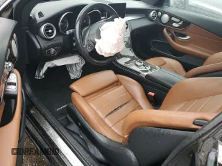 2018 Mercedes-Benz C 300 с VIN WDDWJ4KB1JF687068, выставлен на аукционе Copart как лот 58030805 с пробегом Не указан миль и Чистый • Clean title. История ставок и продаж доступна на DreamBid. Изображение 8.