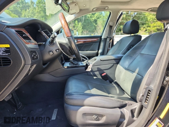 2016 Hyundai Equus Signature with VIN KMHGH4JH3GU102443, listed as a Copart auction lot 65938425 with 45,899 mi miles and Salvage title. Bid and sale history available at DreamBid. Image 7.