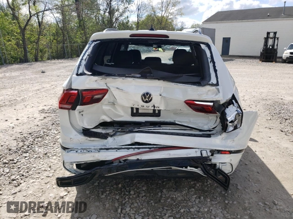 2024 Volkswagen Tiguan SE R-Line Black with VIN 3VV8B7AX3RM079189, listed as a Copart auction lot 55964945 with 12,138 mi miles and Salvage title. Bid and sale history available at DreamBid. Image 6.