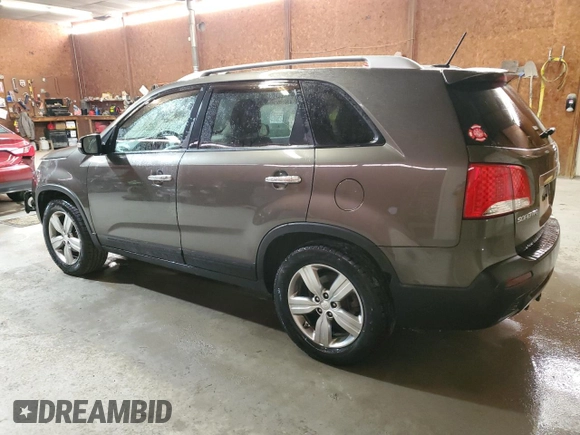 2013 Kia Sorento EX with VIN 5XYKU3A2XDG388319, listed as a Copart auction lot 47359925 with 111,901 mi miles and Salvage Title. Bid and sale history available at carsss.com. Image 2.