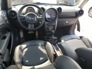 2015 MINI Countryman S z VIN WMWZC5C54FWP48739, wystawiony jako Copart lot #58197575 z przebiegiem 119 816 mil mil oraz Szkoda całkowita • Salvage title. Historia ofert i sprzedaży dostępna na DreamBid. Obrazek 8.