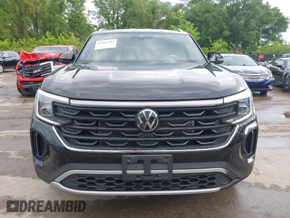2024 Volkswagen Atlas SE с VIN 1V2HE2CA9RC258354, выставлен на аукционе IAAI как лот 42164703 с пробегом 2 470 миль миль и . История ставок и продаж доступна на DreamBid. Изображение 12.