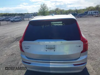 2022 Volvo XC90 Momentum with VIN YV4A22PK7N1845461, listed as a IAAI auction lot 42029880 with 37,794 mi miles and . Bid and sale history available at DreamBid. Image 17.